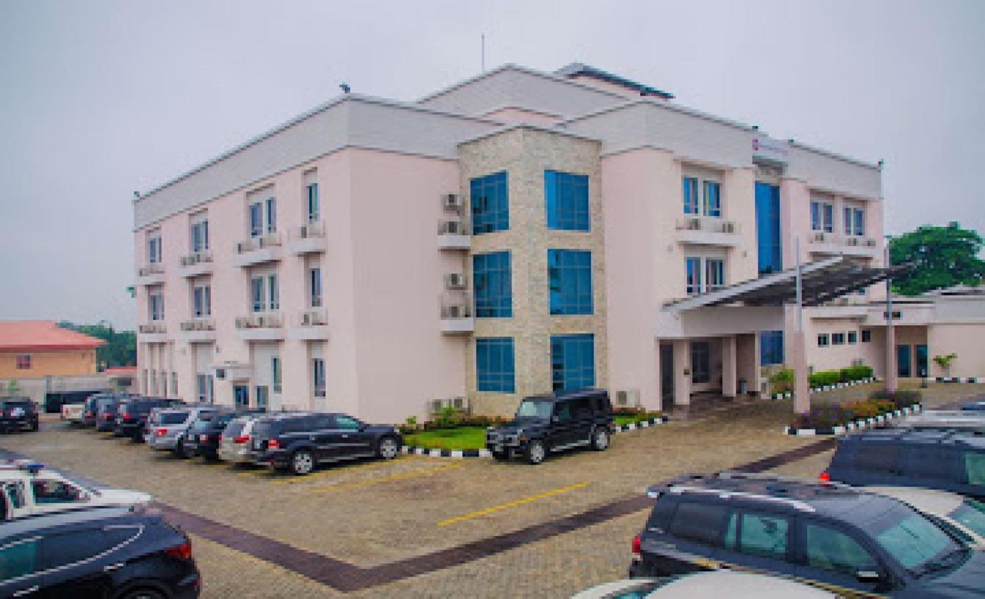 Room In Apartment Ibadan Exterior photo