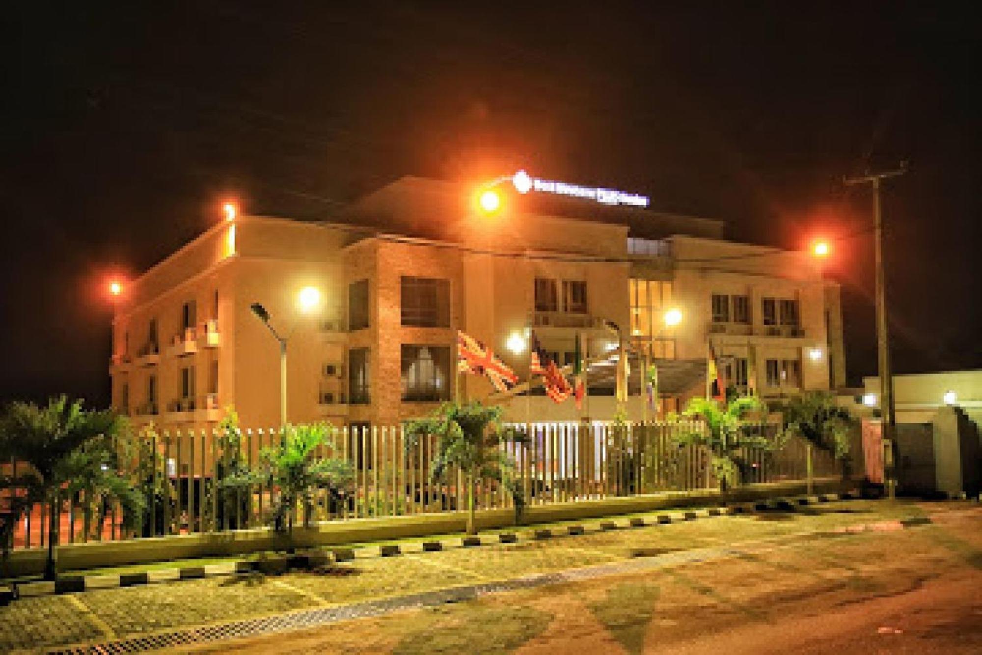 Room In Apartment Ibadan Exterior photo